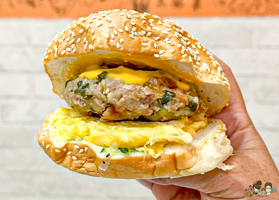 高雄第一豆漿燒餅堡 鼓山美食 鼓山早餐 漢堡 手工豬肉排 特製 獨家 