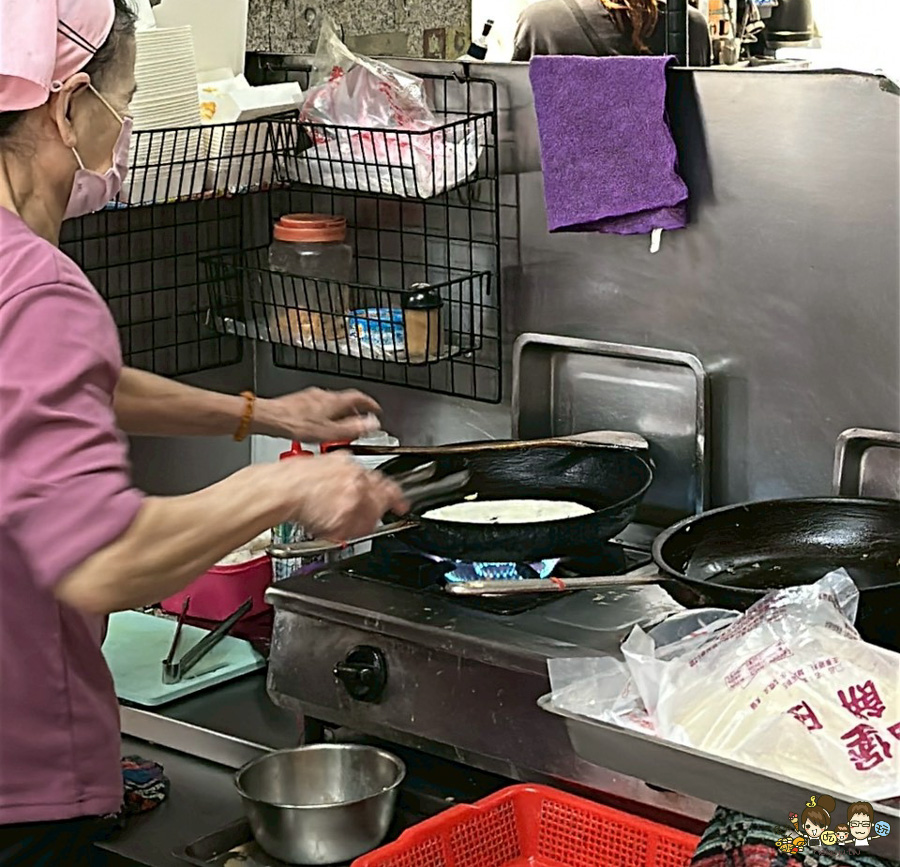 高雄第一豆漿燒餅堡 鼓山美食 鼓山早餐 漢堡 手工豬肉排 特製 獨家 