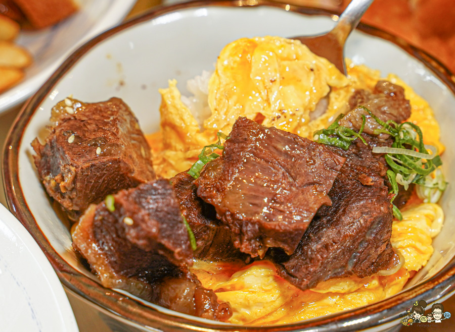 鋒勝豚王豬排亭 楠梓 炸豬排 牛肉 唐揚雞 聚餐 台積電 日式 後勁夜市旁 美食 高雄必吃 