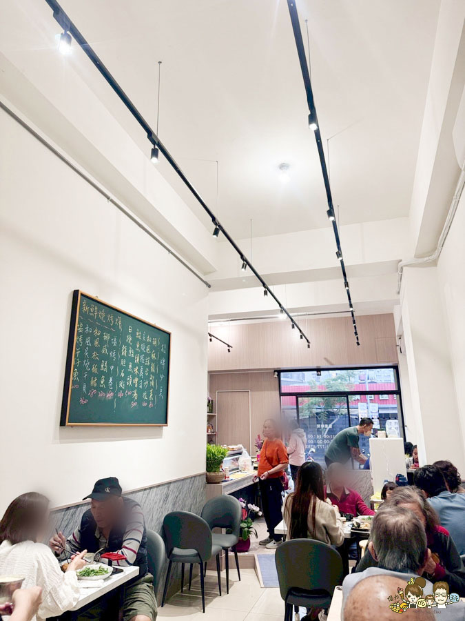 三誠複合式料理 一誠禾食 壽司 生魚片 炸雞腿 排骨 手捲 日料 生魚片 