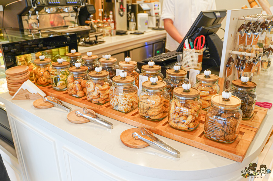 中村文御 台南・西門の菓子店 台南 餅乾 咖啡館 國華街 客製化 甜點 必吃 必追 高雄來的 