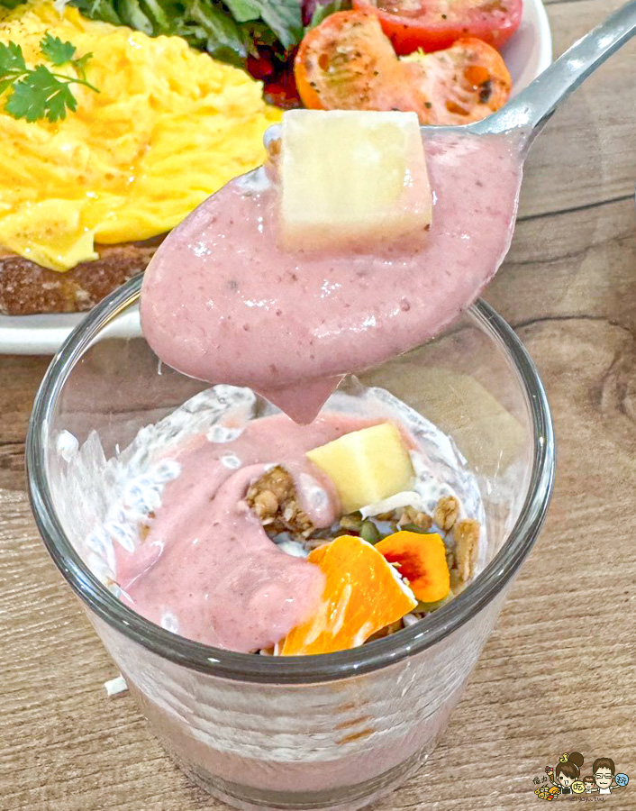 Mumu Kitchen 烘烤燕麥 澳式早午餐 必吃 好吃 排隊 早午餐 高雄 拼盤 燕麥 特製