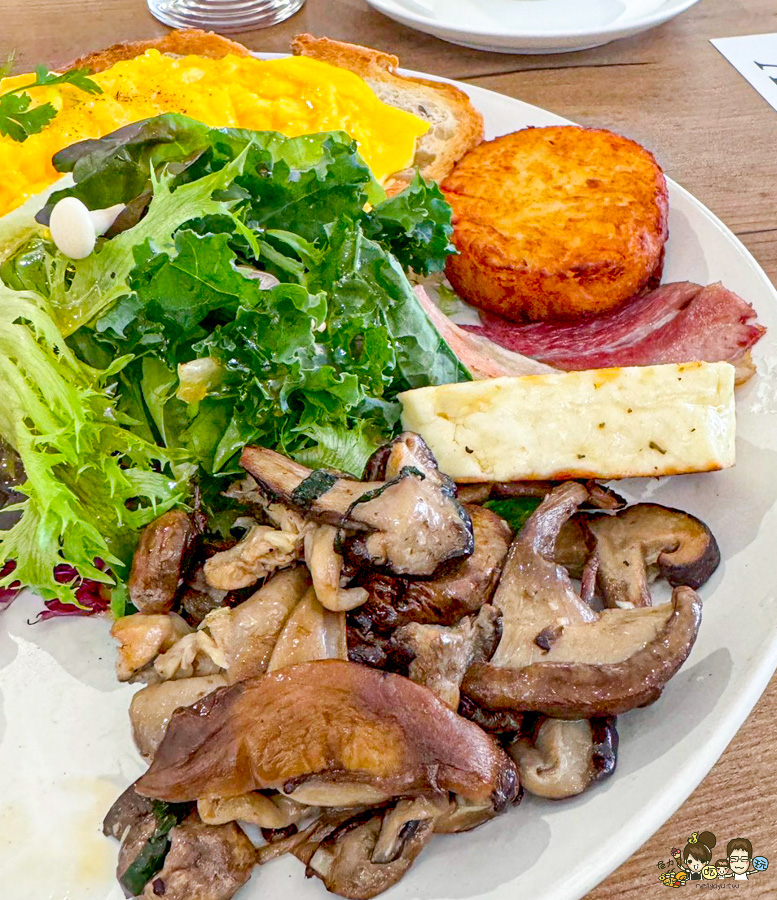 Mumu Kitchen 烘烤燕麥 澳式早午餐 必吃 好吃 排隊 早午餐 高雄 拼盤 燕麥 特製