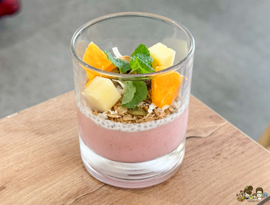 Mumu Kitchen 烘烤燕麥 澳式早午餐 必吃 好吃 排隊 早午餐 高雄 拼盤 燕麥 特製