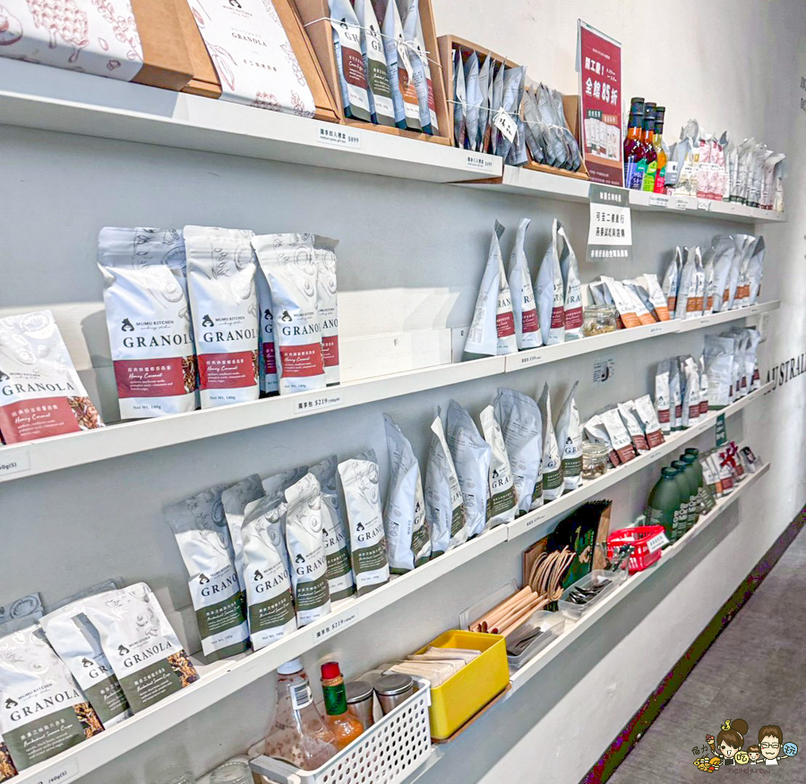 Mumu Kitchen 烘烤燕麥 澳式早午餐 必吃 好吃 排隊 早午餐 高雄 拼盤 燕麥 特製