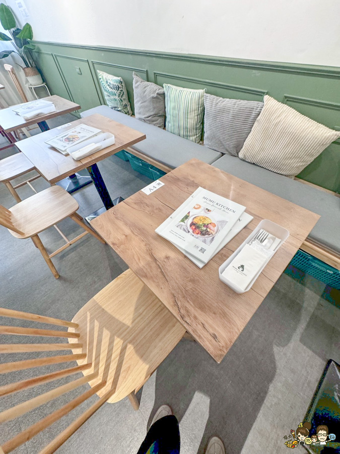 Mumu Kitchen 烘烤燕麥 澳式早午餐 必吃 好吃 排隊 早午餐 高雄 拼盤 燕麥 特製