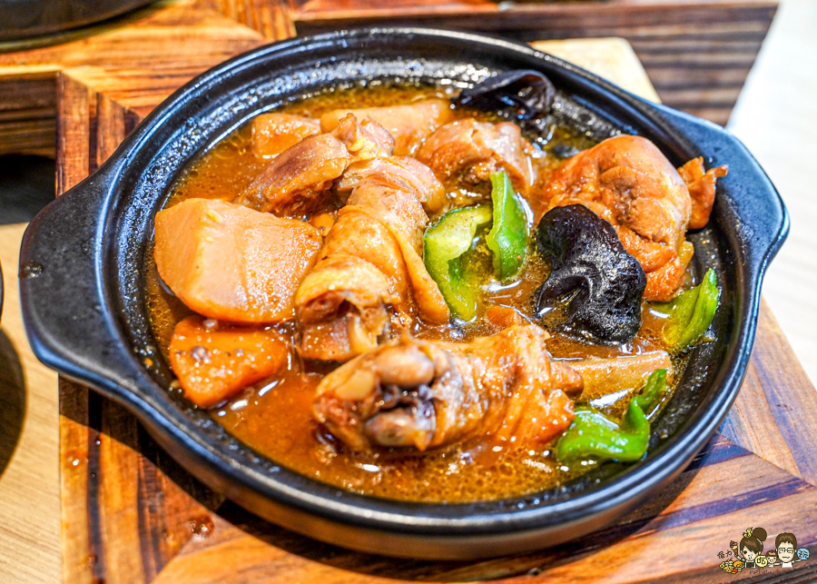 仁武第一間黃燜雞 老濟南黃燜雞米飯 美食 必吃 砂鍋 鍋物 乾鍋 好吃 推薦 仁武美食 必吃 南洋