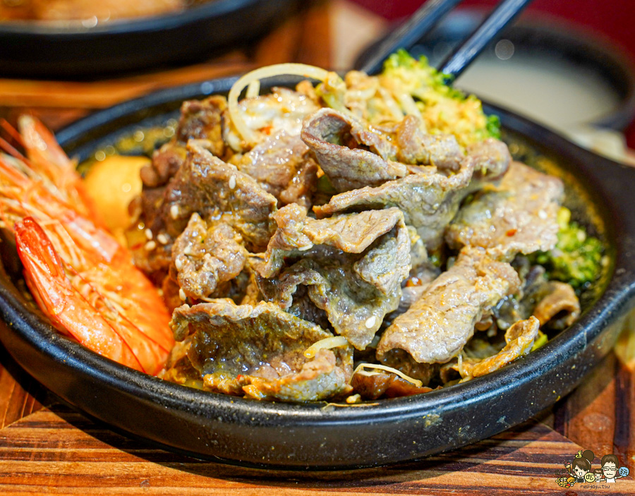 仁武第一間黃燜雞 老濟南黃燜雞米飯 美食 必吃 砂鍋 鍋物 乾鍋 好吃 推薦 仁武美食 必吃 南洋