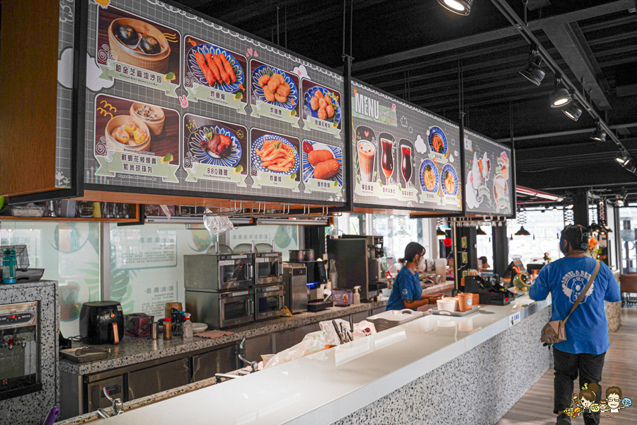 天使 惡魔寵物互動園區 中央公園 高雄親子景點 天使與惡魔寵物互動園區 高雄旅遊 親子旅遊 動物互動 網美打卡 高雄好去處 療癒系景點 親子體驗
